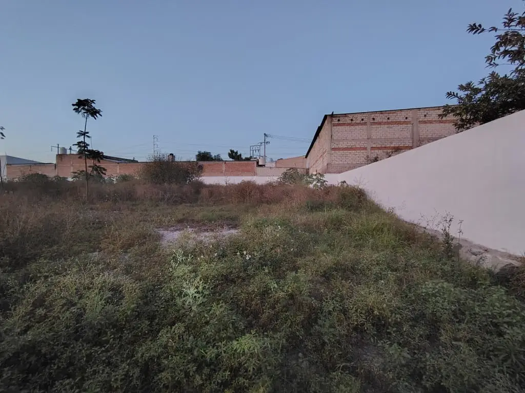 Terreno al lado de unidad deportiva Cerca IBM El Salto — foto 3
