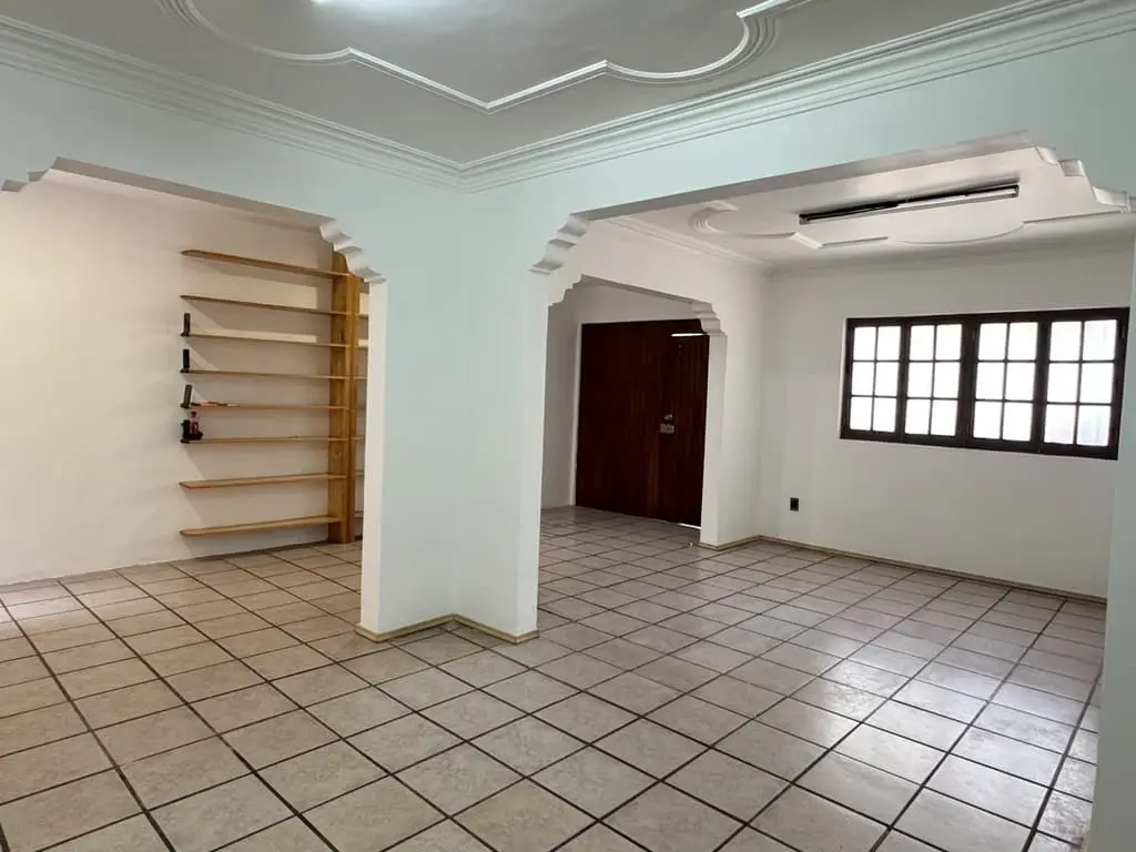 Renta Casa para Oficinas en la del Valle