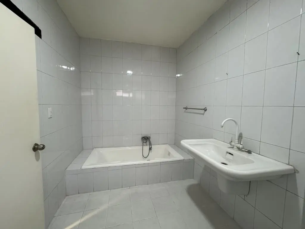 Renta Casa para Oficinas en la del Valle — foto 6