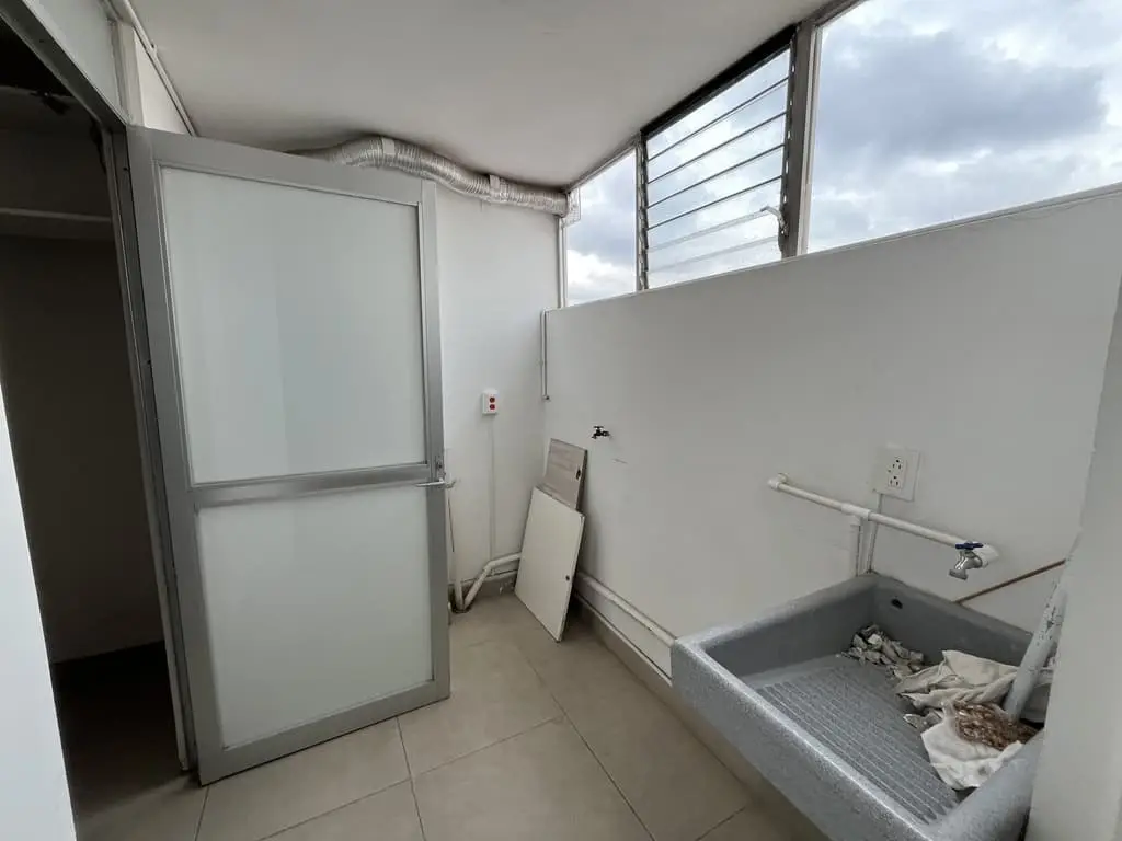 Venta departamento en La del Valle — foto 4