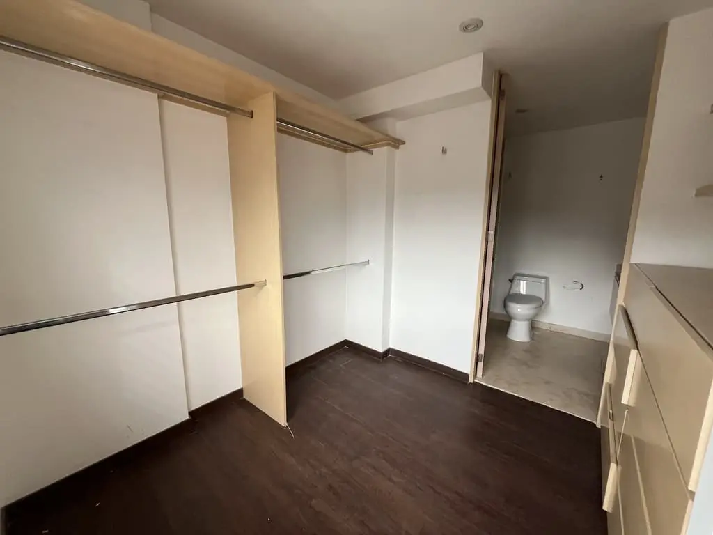 Venta departamento en La del Valle — foto 6