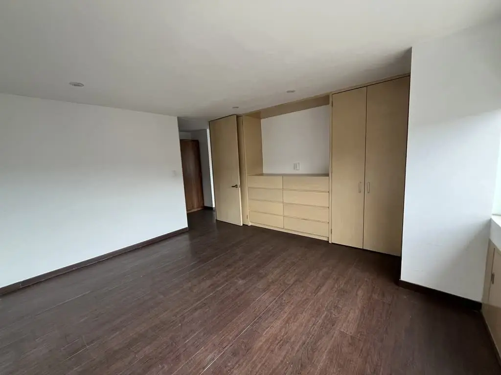 Venta departamento en La del Valle — foto 8
