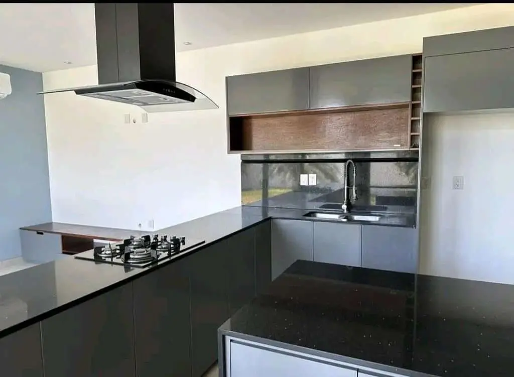 Casa Residencial con Paneles Solares, en Privada, 3 Hab+ Estudio (Venta o Renta) — foto 3