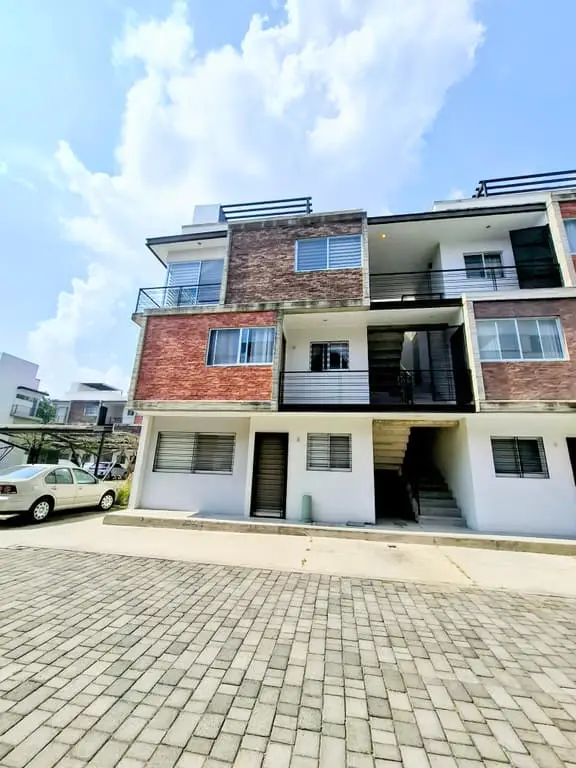 Departamento en Venta con Roof, Muy Cerca del Iteso Ubicadisimo. — foto 2