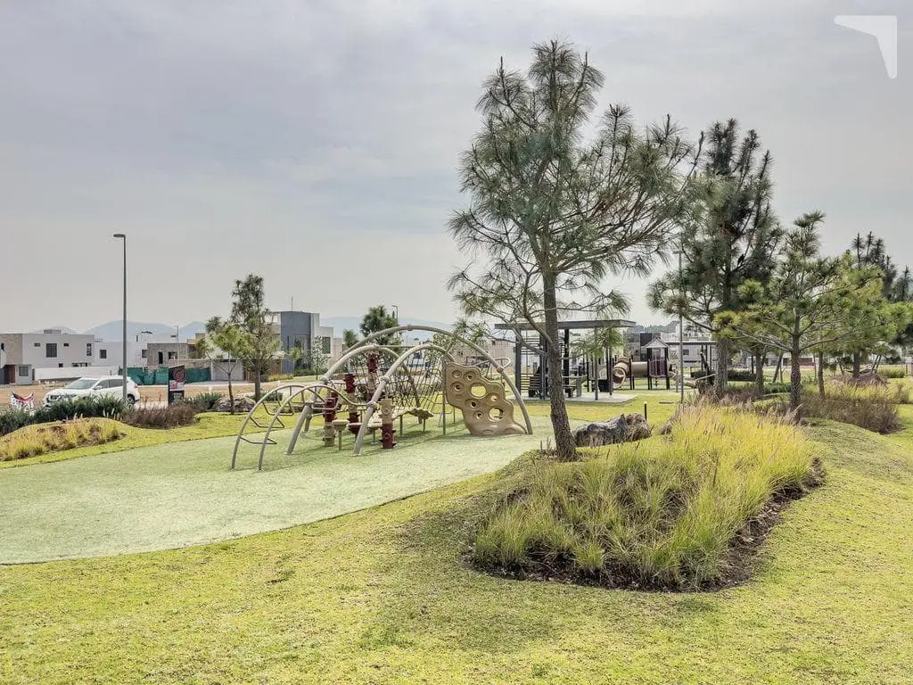 Terreno en El Edén junto al bosque con Excelente Vista — foto 4