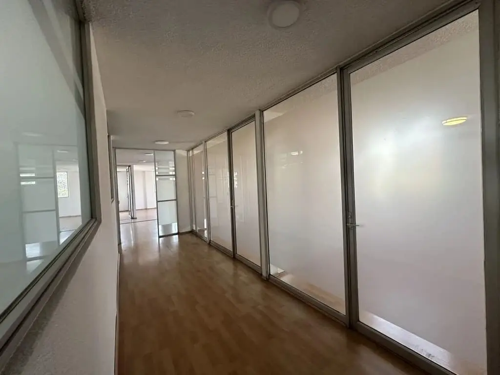 Edificio en venta en Nápoles — foto 2
