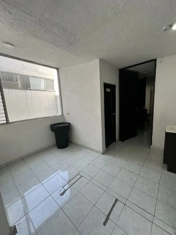 Edificio en venta en Nápoles — foto 6
