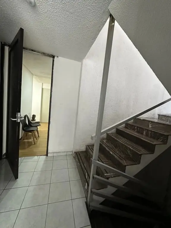 Edificio en venta en Nápoles — foto 8