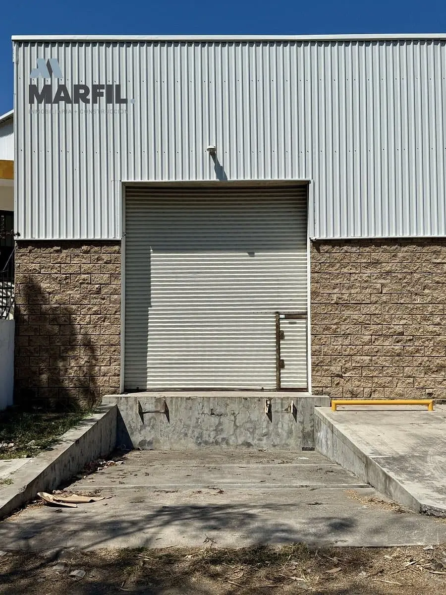 Bodega en Renta con Ubicación Estratégica cerca del Libramiento Colima GDL MZO — foto 2