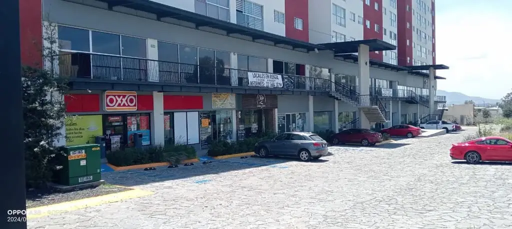 Locales comerciales en renta en Punto Horizonte