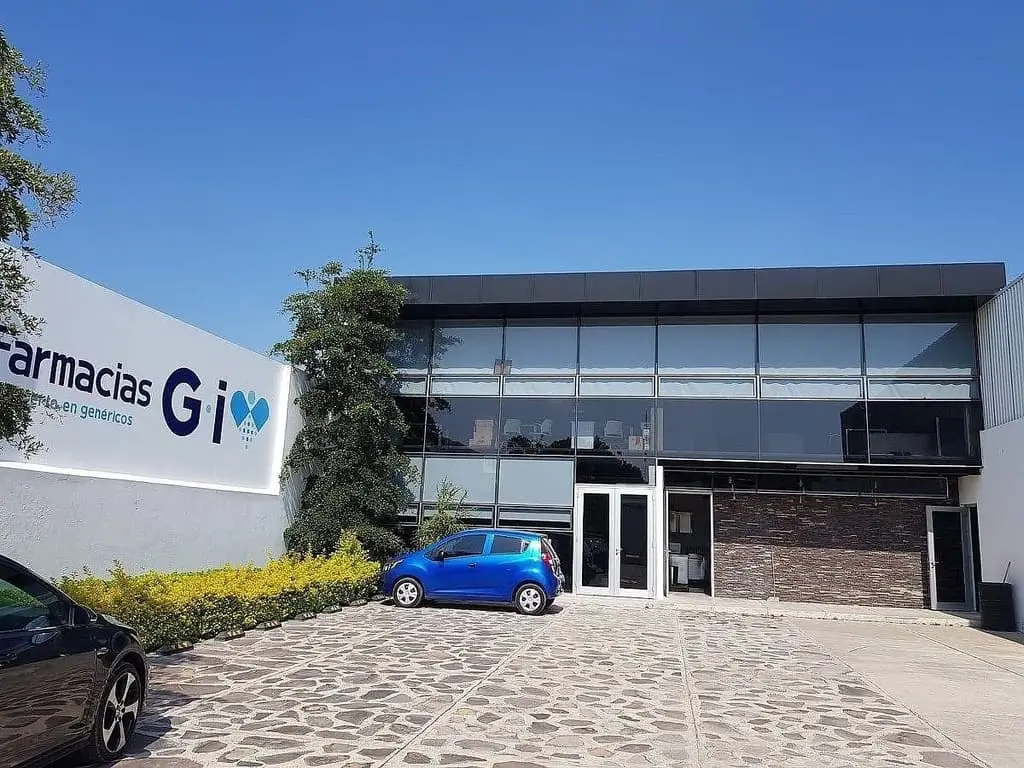 Se vende oficina con bodega y terraza en Tesitan Zapopan