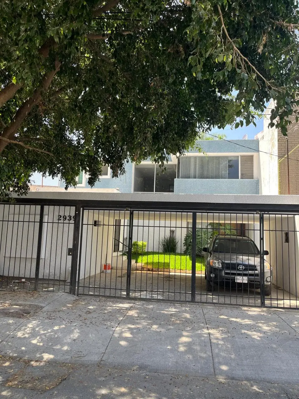 Amplia Casa en Venta en Residencial Victoria