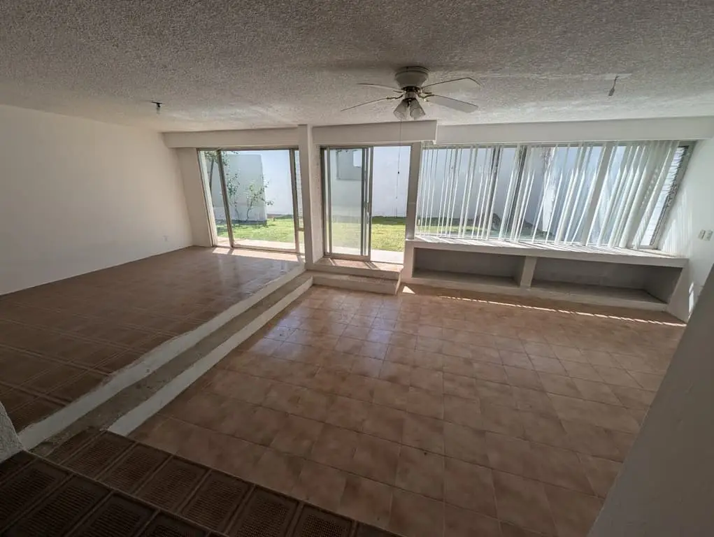 Amplia Casa en Venta en Residencial Victoria — foto 6