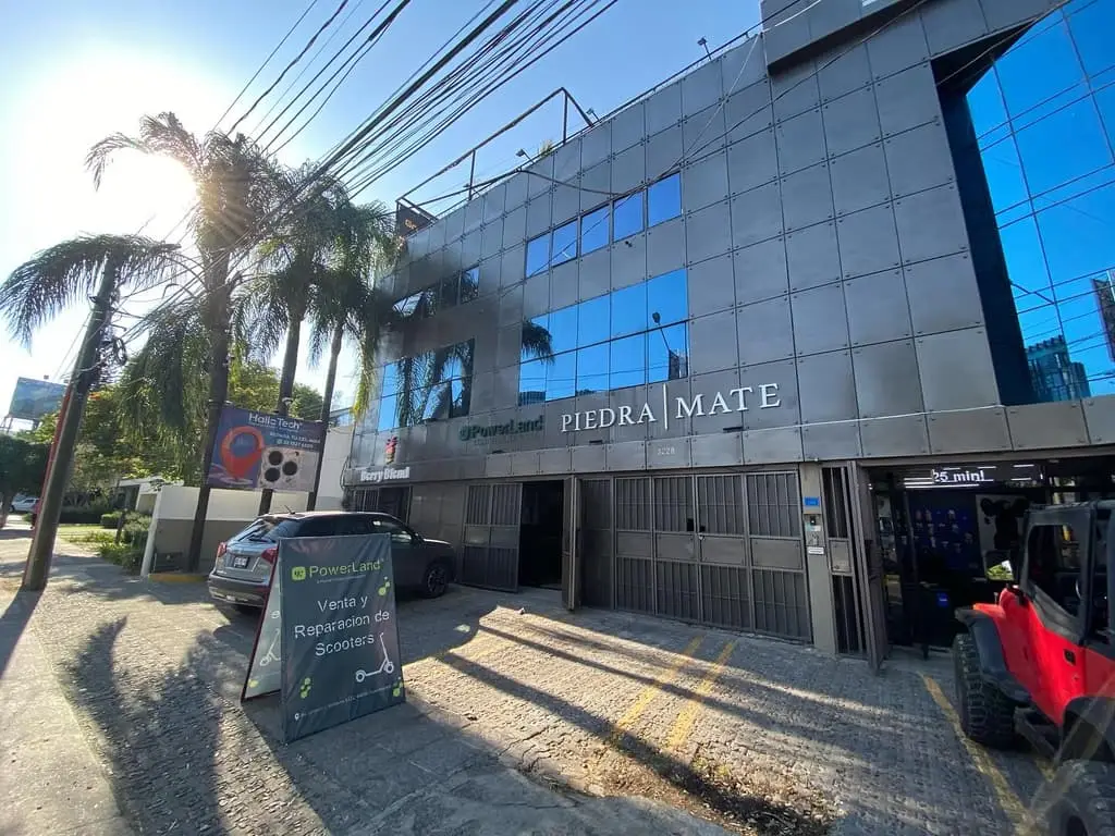 Oficina en Renta para Uso Comercial o Corporativo