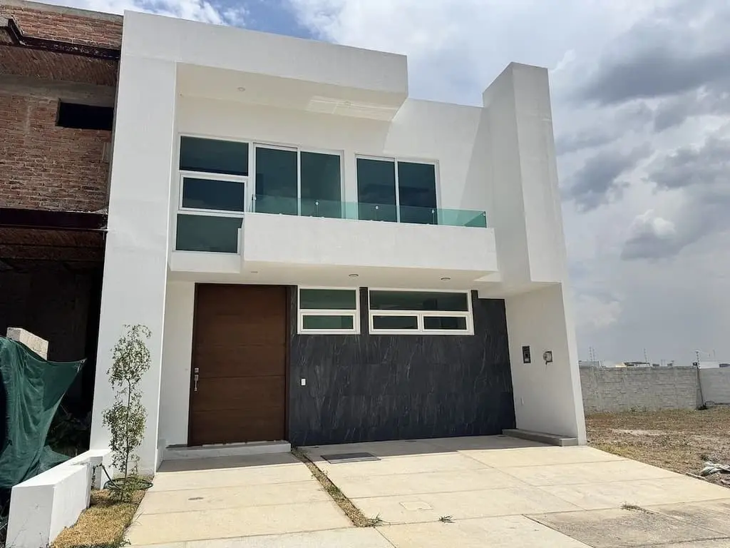 Casa nueva en Coto Austriaco, Valle imperial, Zapopan