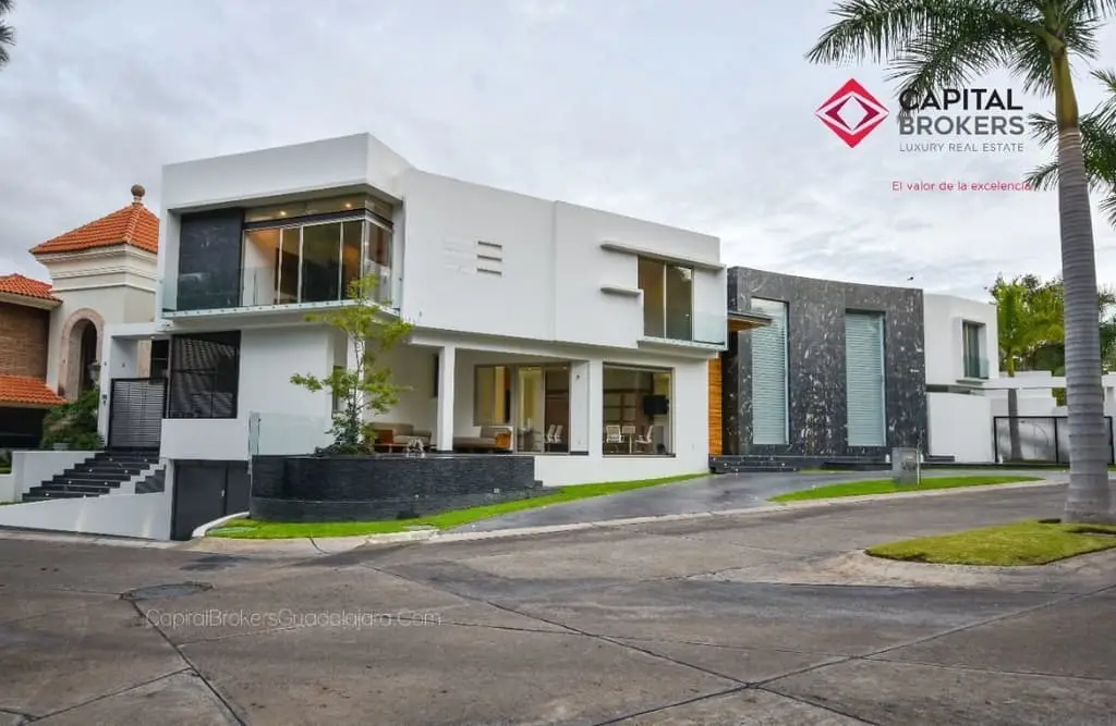 Casa en Venta en Puerta de Hierro Lujo Moderna — foto 5