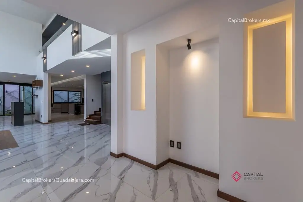 Casa de Lujo Nueva en Puerta del Bosque en Venta — foto 10