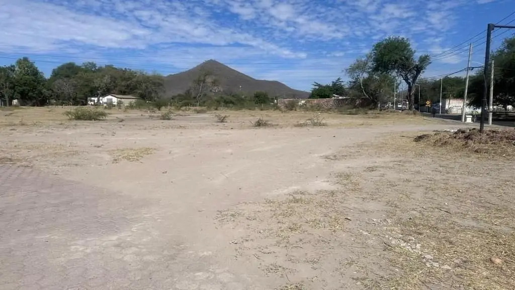 Oportunidad de Inversion Terreno Comercial en Galeanas Residencial en Tlajomulco — foto 2