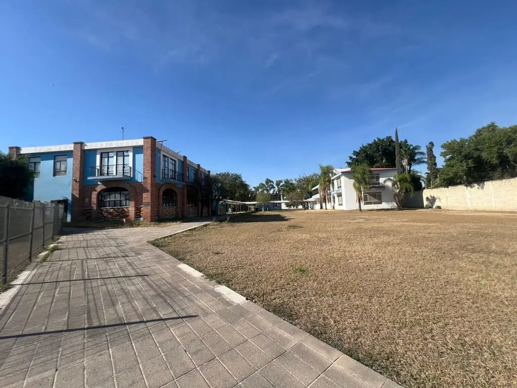 Amplio terreno | Uso mixto | Gran potencial de desarrollo — foto 10