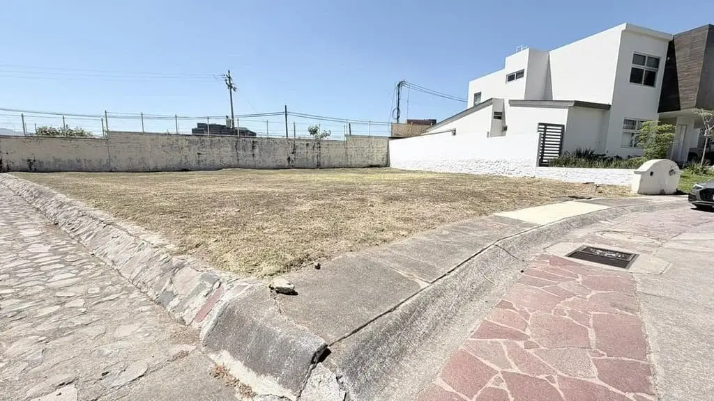 Terreno en Venta en Campo Nogal Residencial - Los Gavilanes 8 — foto 2