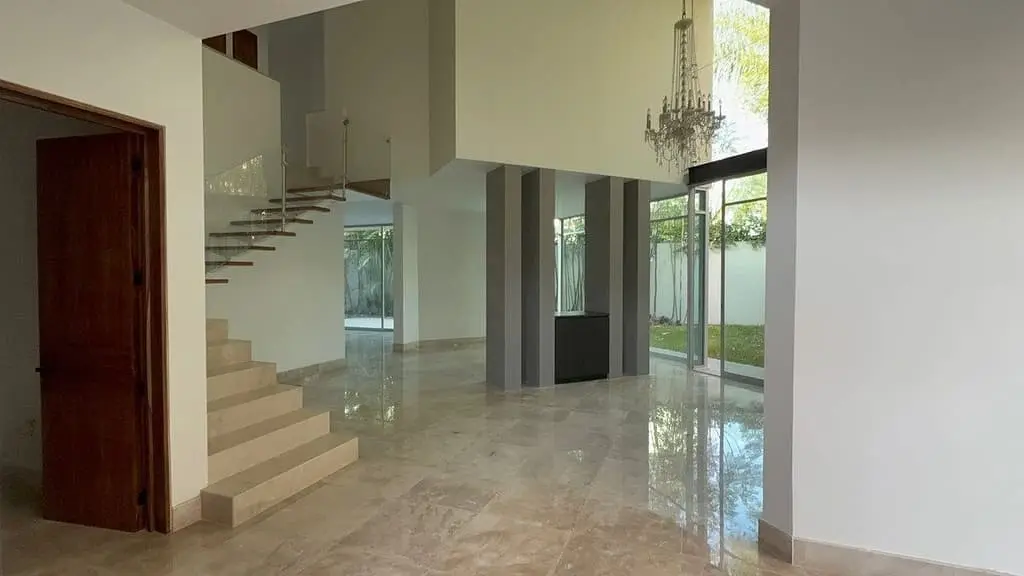 Casa de Lujo en Venta dentro de Coto en Valle Real — foto 6