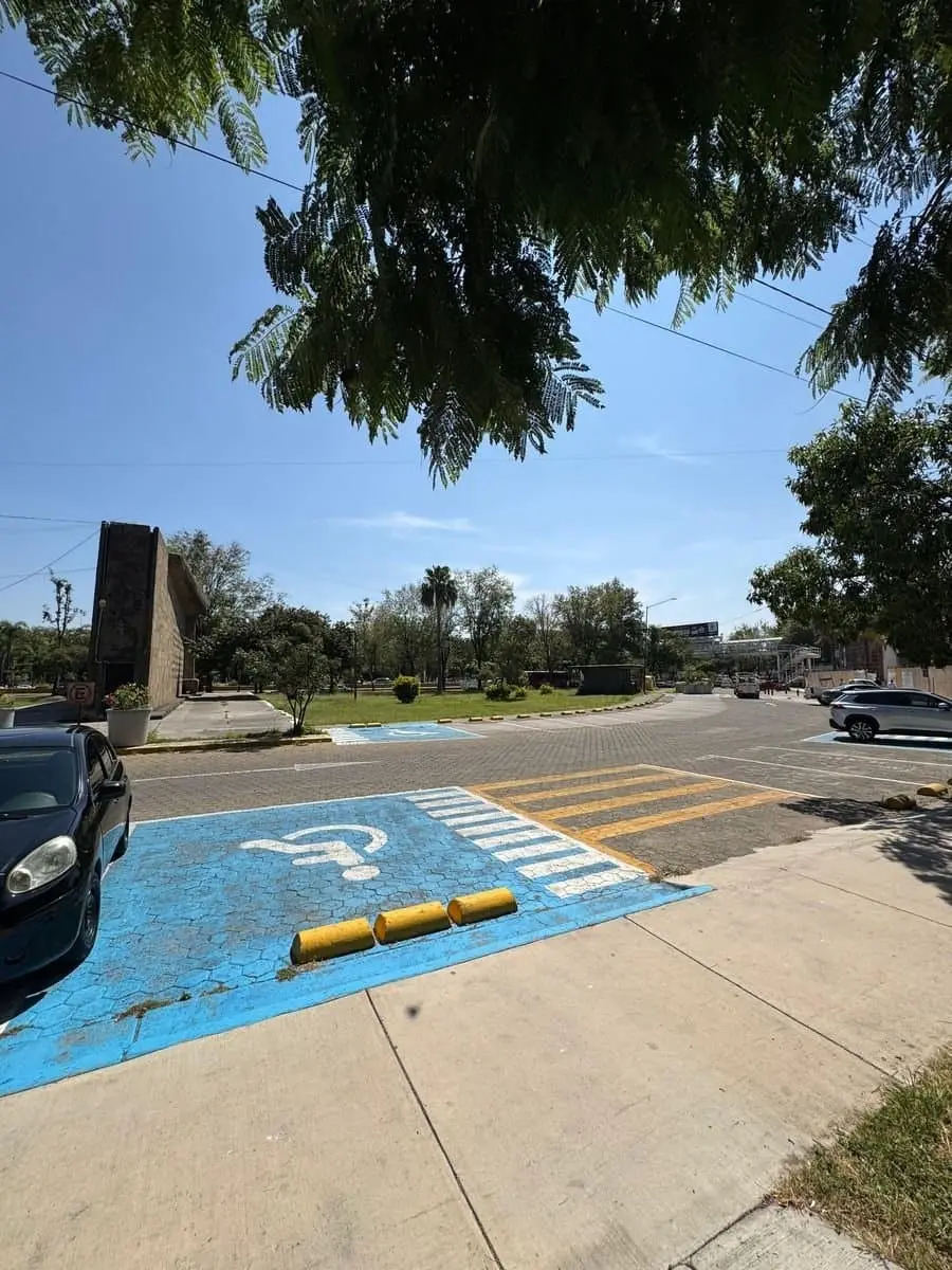 Oficinas en Venta en Las Aguilas, Zapopan — foto 4