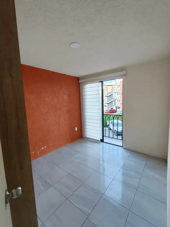 Departamento 1er piso Zona central nueva con hermosos jardines — foto 7