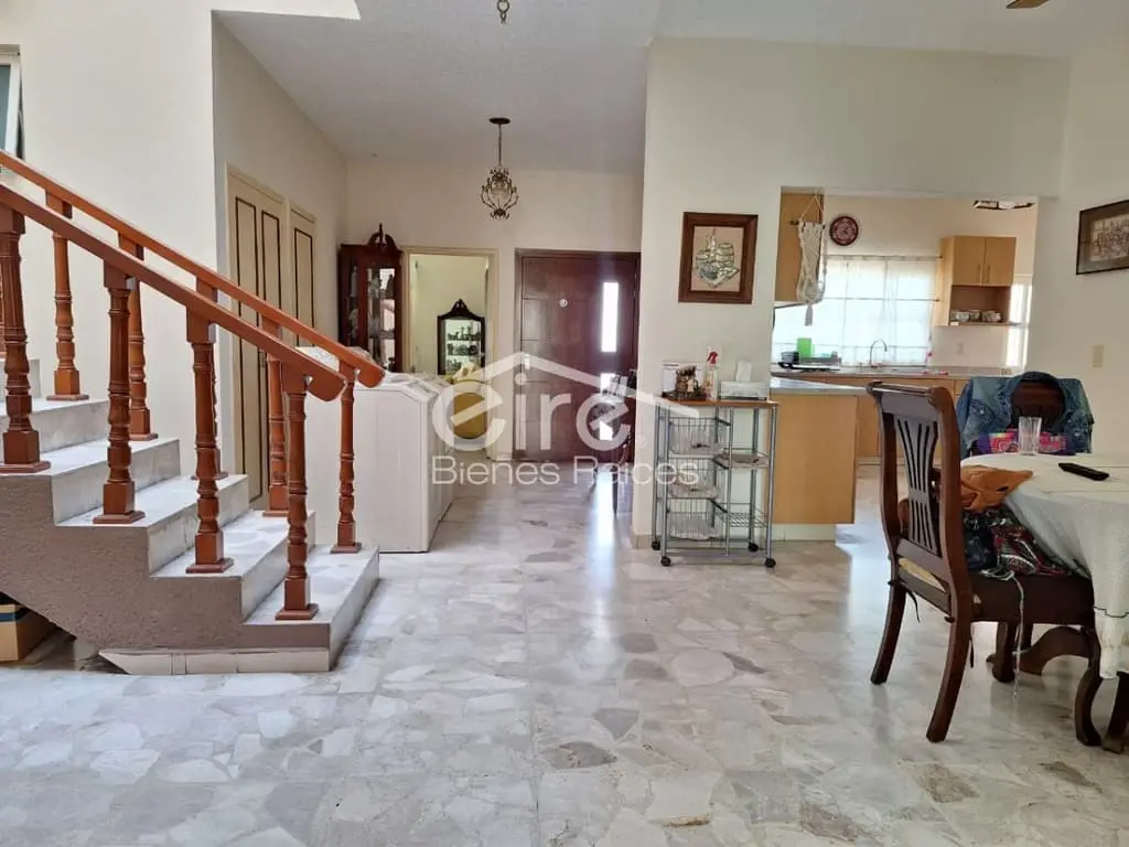 Casa en venta en Prados Providencia, Guadalajara | 3 pisos, 6 habitaciones y terraza con jardín — foto 9