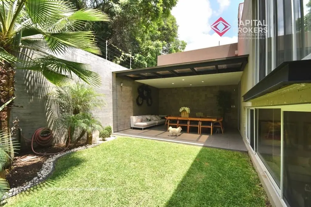 Casa de Lujo en Venta en El Palomar Zona Sur — foto 3