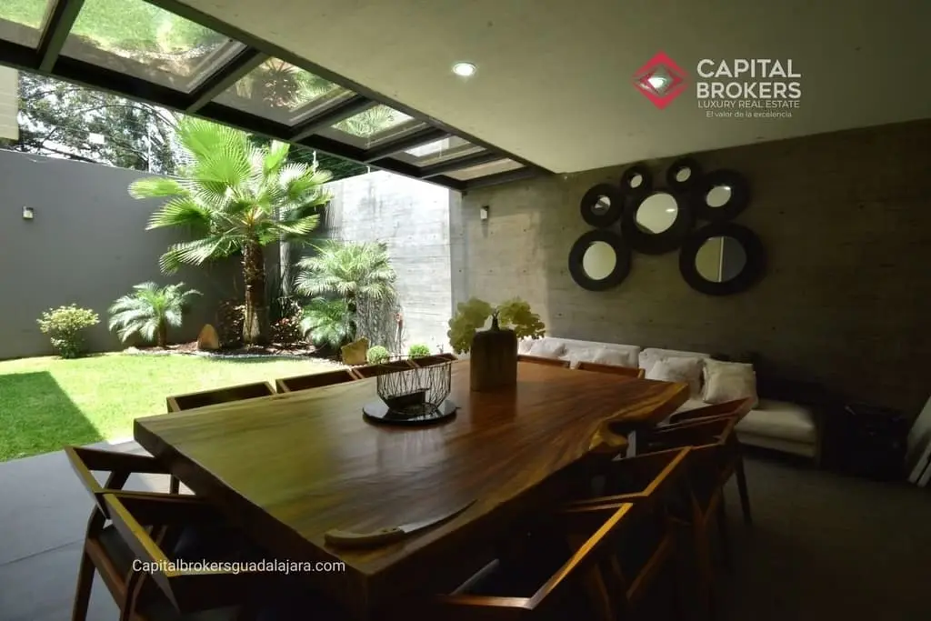 Casa de Lujo en Venta en El Palomar Zona Sur — foto 9