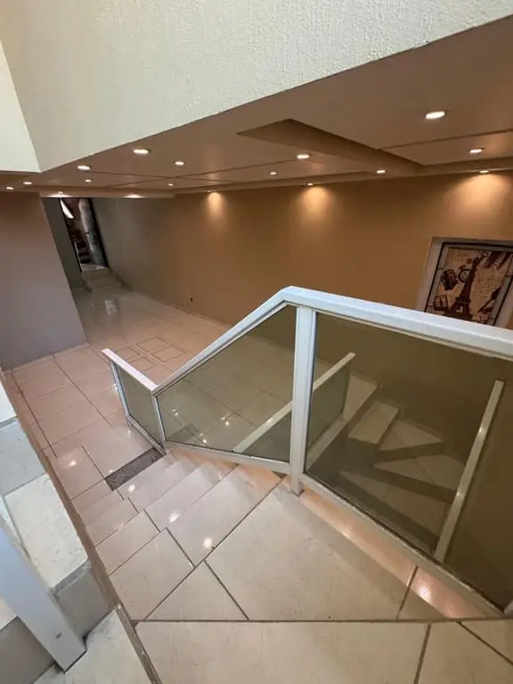 Lomas del Sur Bonita Casa con Ampliacion de 3 Pisos — foto 8
