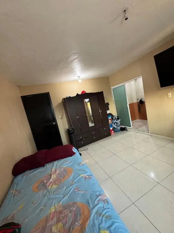 Lomas del Sur Bonita Casa con Ampliacion de 3 Pisos — foto 10