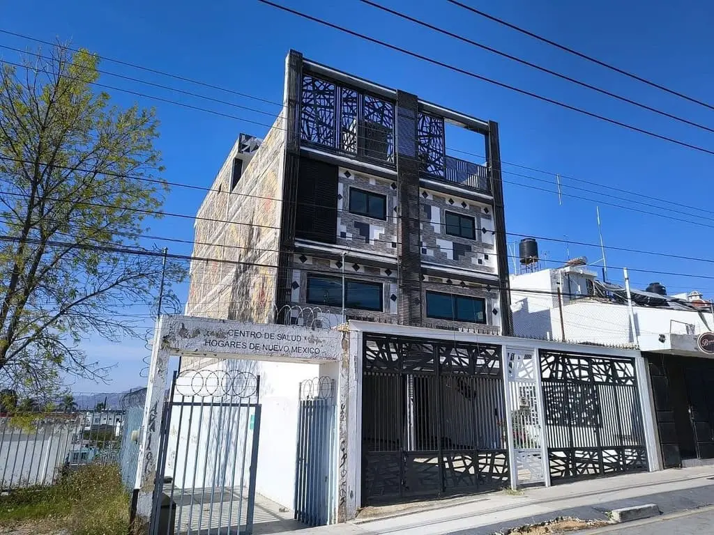 Zapopan edificio de departamentos sobre avenida guadalajara — foto 4