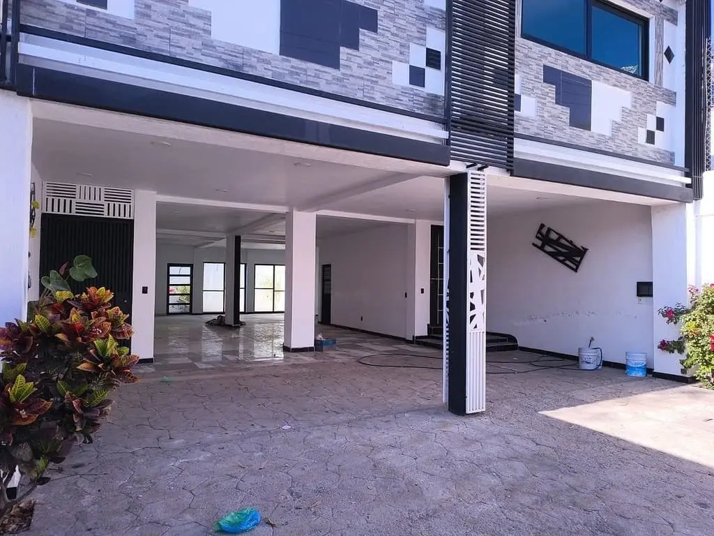 Zapopan edificio de departamentos sobre avenida guadalajara — foto 9