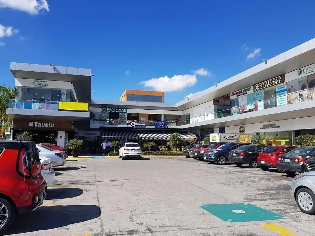 Local en Renta en Plaza Portobelo Sobre Av. Aviación — foto 2