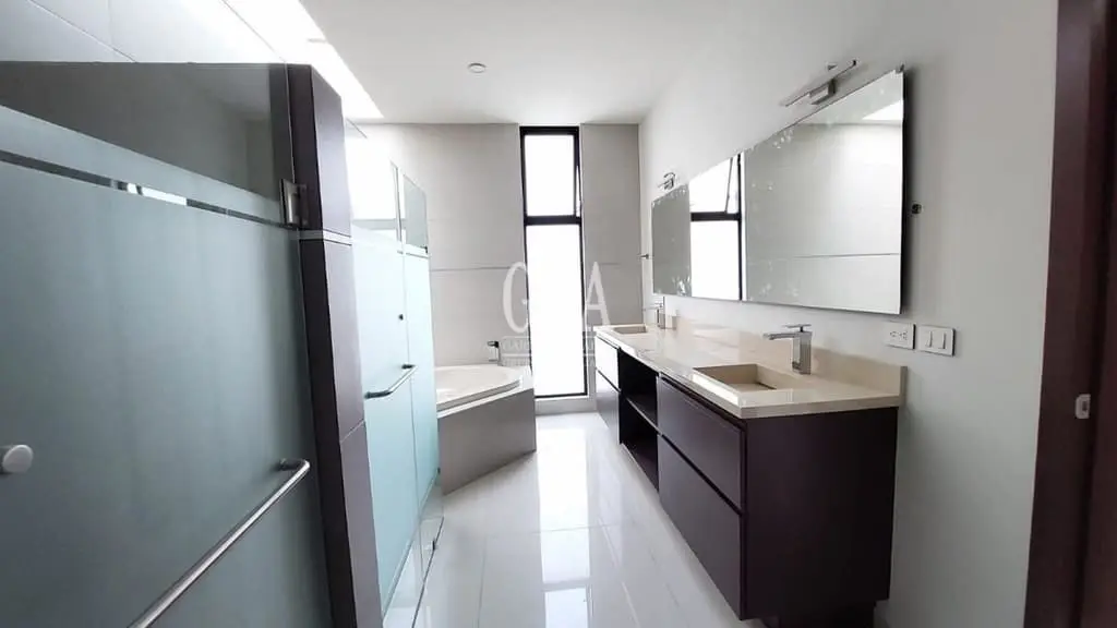 Bosques Vallarta Residencia en Venta — foto 11