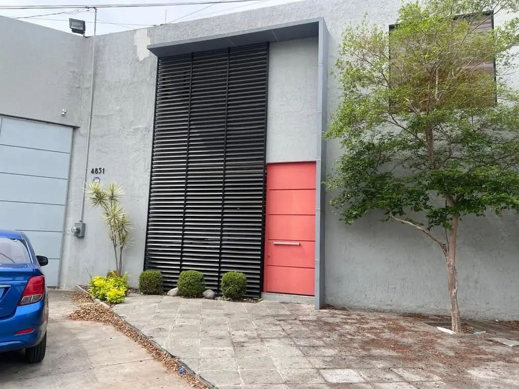 Bodega En Venta En El Colli Urbano — foto 3