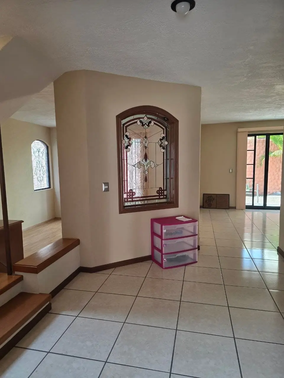 Excelente Casa con 240 m² de Terreno, 3 Recámaras en Venta cerca de Ciudad Bugambilia — foto 2