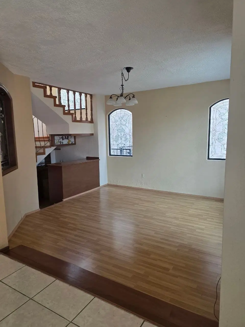 Excelente Casa con 240 m² de Terreno, 3 Recámaras en Venta cerca de Ciudad Bugambilia — foto 3