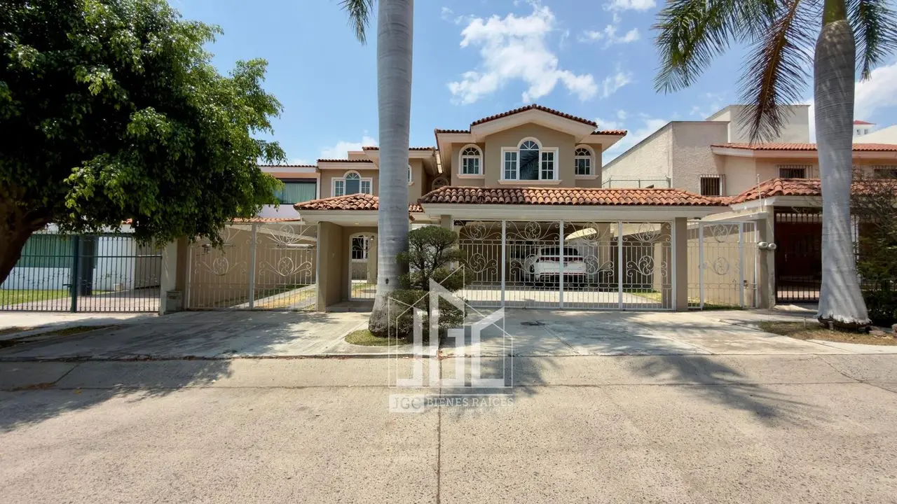 Casa en Venta en Boulevard Bugambilias - Ciudad Bugambilias — foto 5