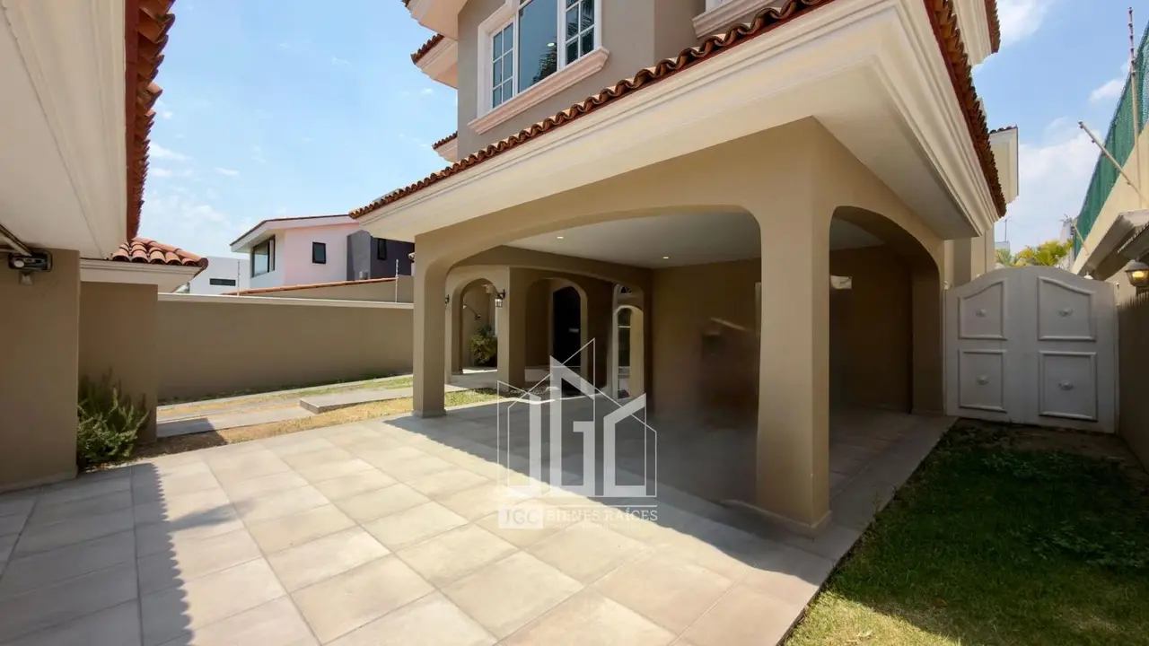 Casa en Venta en Boulevard Bugambilias - Ciudad Bugambilias — foto 9