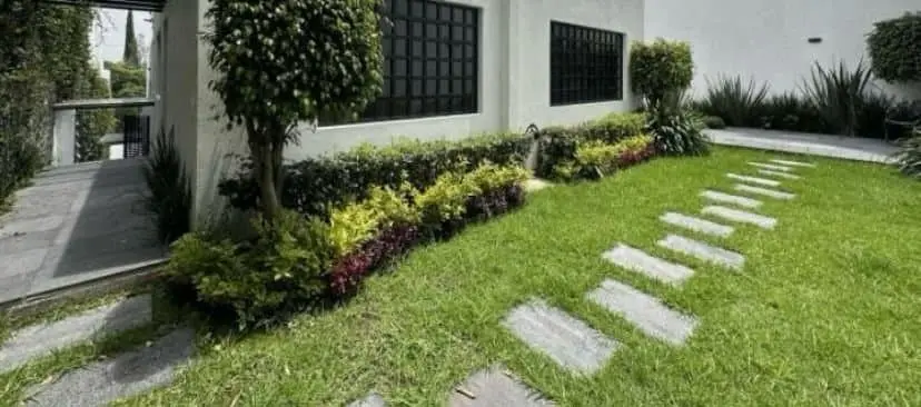 Casa en Venta, 5 Recamaras y Espacio para Otra Casa U Oficina — foto 8