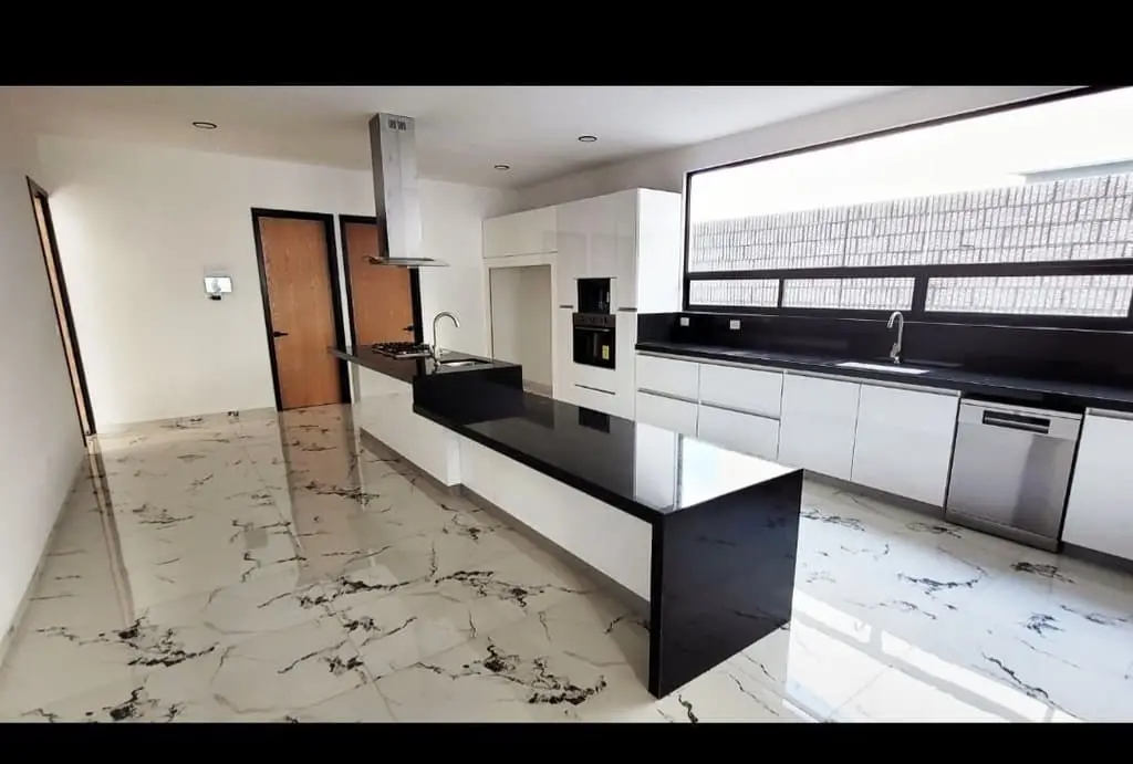 Casa en venta en Balcones de Juriquilla 4 Recámaras — foto 5