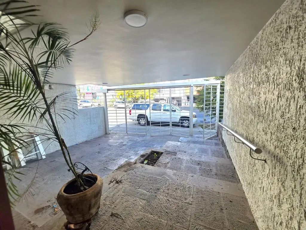 Casa o Oficina en Venta en Providencia, Guadalajara, Jal. — foto 3