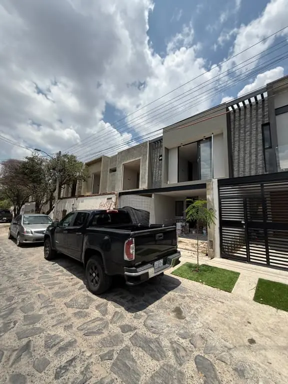 Casa a 3 min de av Colón — foto 2