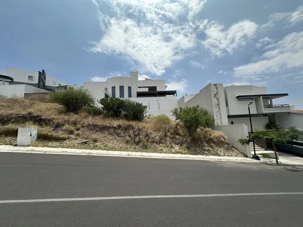 Terreno Residencial en venta en Fraccionamiento El Pedregal de Querétaro — foto 3