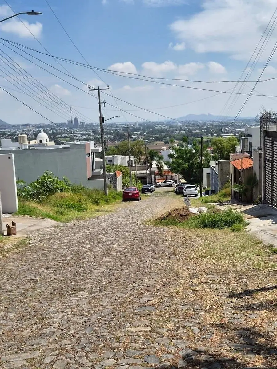 Terreno de Oportunidad | Cuenta con Cimentación — foto 2
