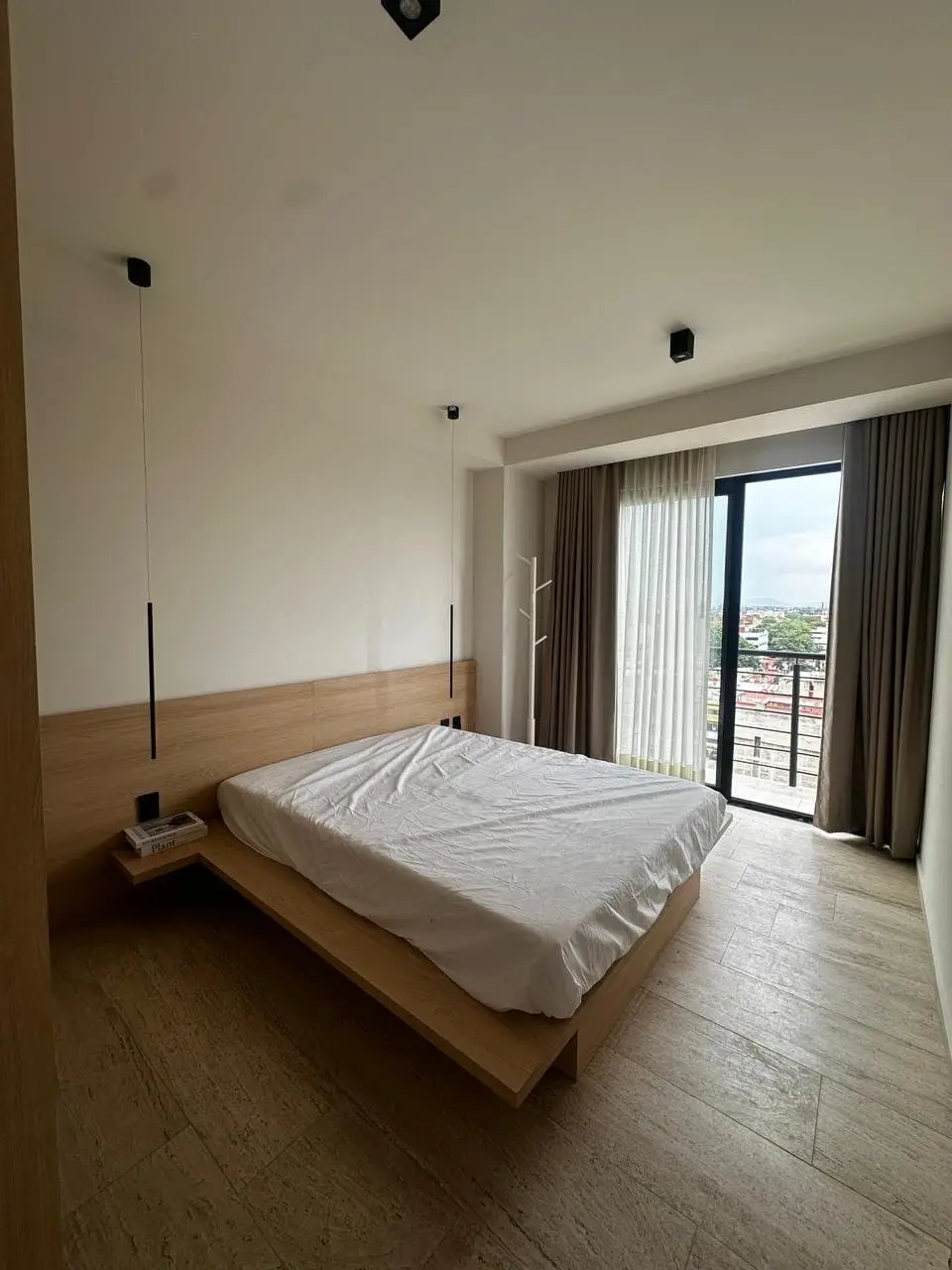 Venta de departamento moderno con 1 habitación y balcón — foto 5