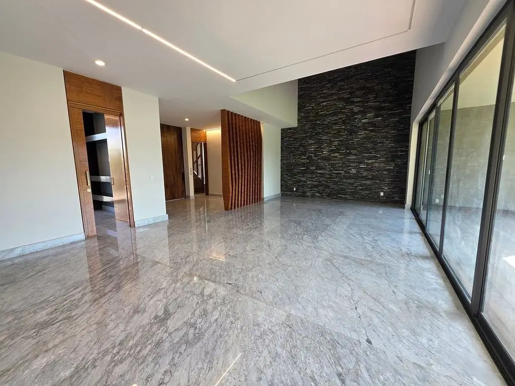 Residencia de Lujo en Esquina Frente a Parque en Venta en Puerta Plata — foto 9