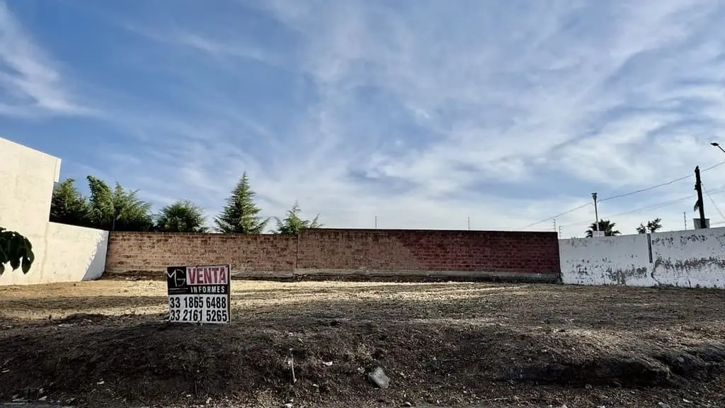 Terreno en Venta en Fraccionamiento Arbolada 1, Bosques de Sta Anita — foto 2